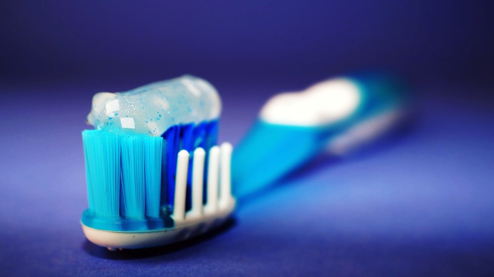 06-04 toothpaste fluoride