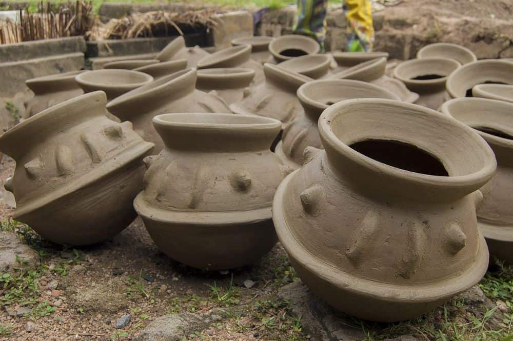 06-07 molded clay pots