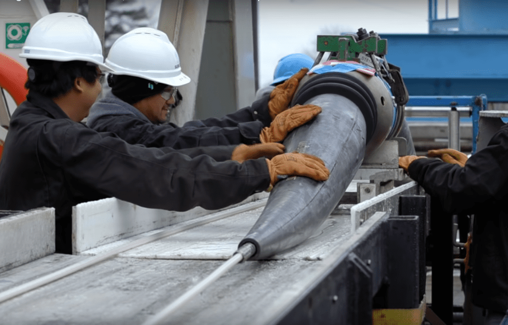 04-05 submarine cable installation
